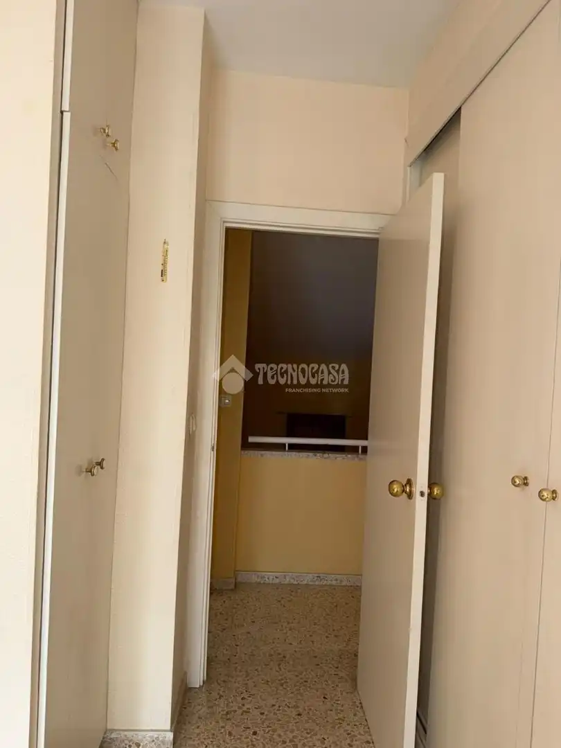 Casa adosada en venta en Sevilla con Aire acondicionado y Alarma