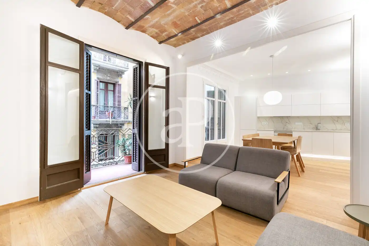 Wohnung zur Miete in Via Laietana, Sant Pere, Sta. Caterina i la Ribera