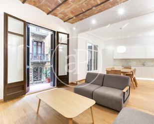 Living room of Flat to rent in  Barcelona Capital  with Air Conditioner, Heating and Furnished