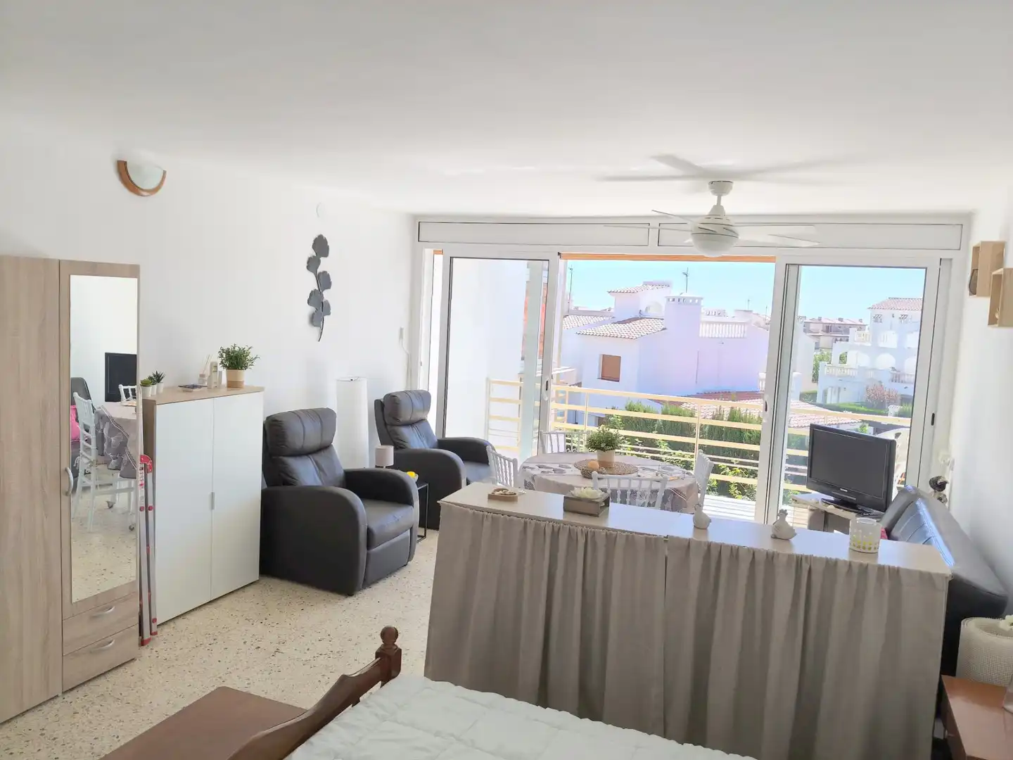 Studio with terrace to rent in Passeig de l'Arenal, imagen 3