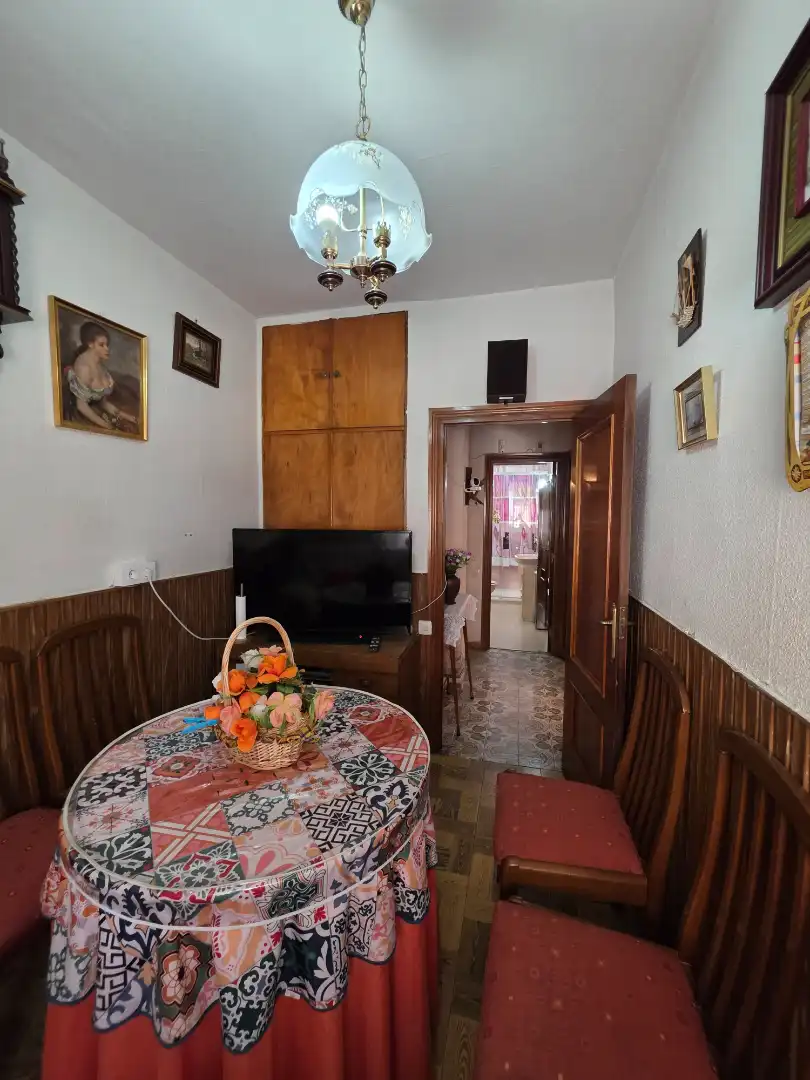 Sala d'estar de Pis en venda en Madrid amb Calefacció, Moblat i Alarma