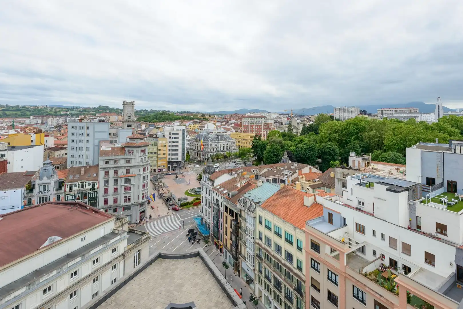 Exterior view of Flat for sale in Oviedo   with Heating and Jacuzzi