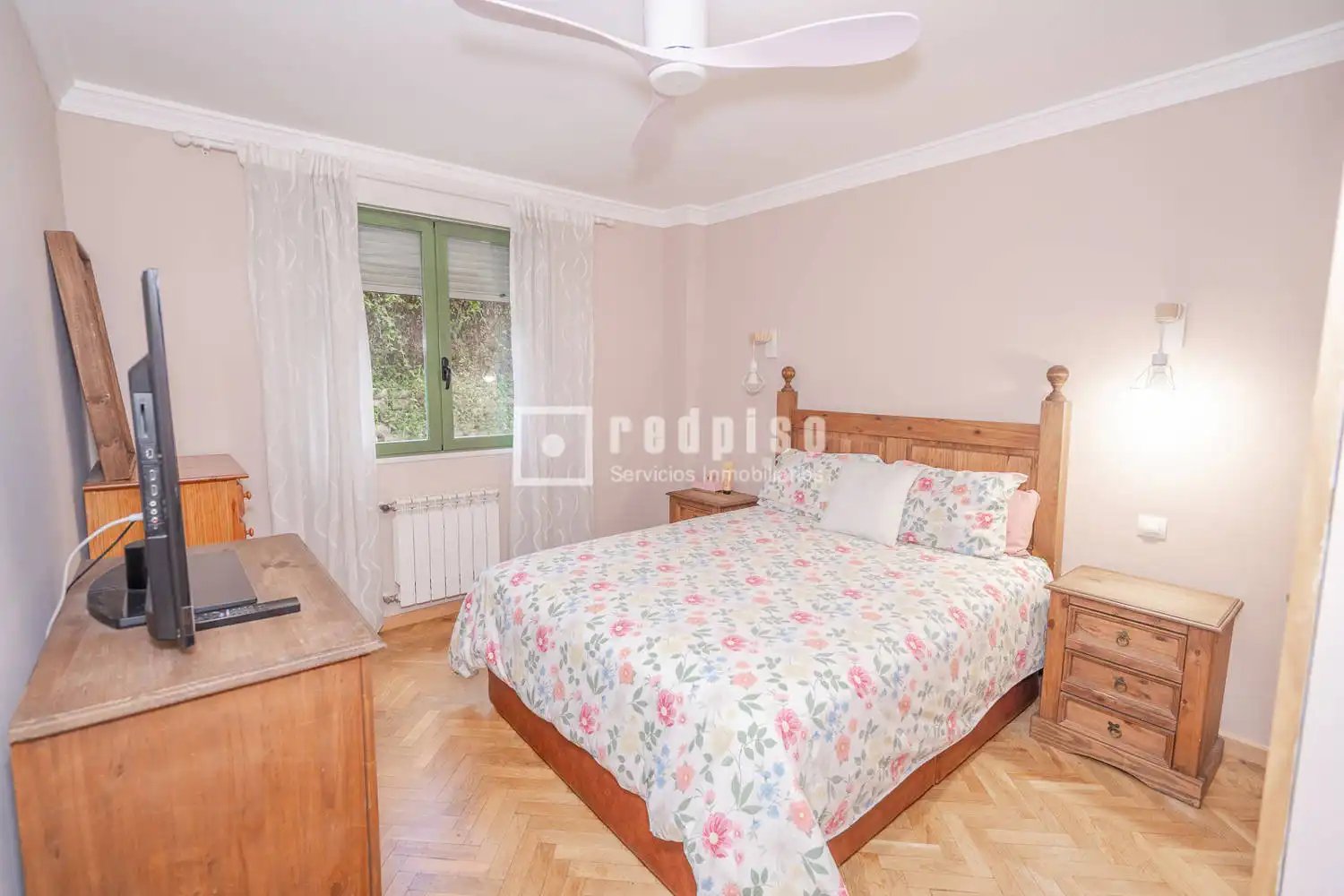 Schlafzimmer von Wohnung zum Verkauf in Arroyomolinos (Madrid) mit Heizung, Parkett und Abstellraum