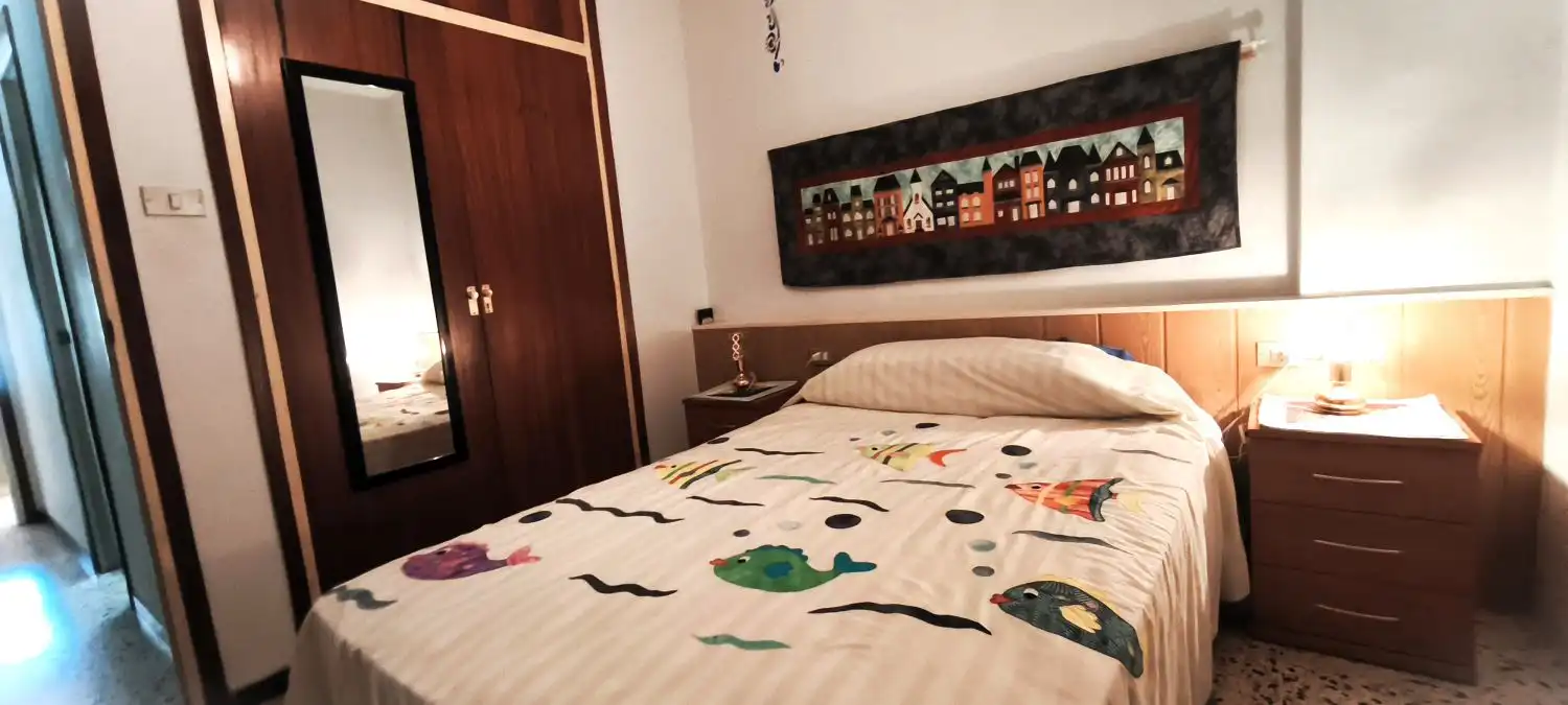 Dormitori de Apartament en venda en Salou amb Aire condicionat i Terrassa