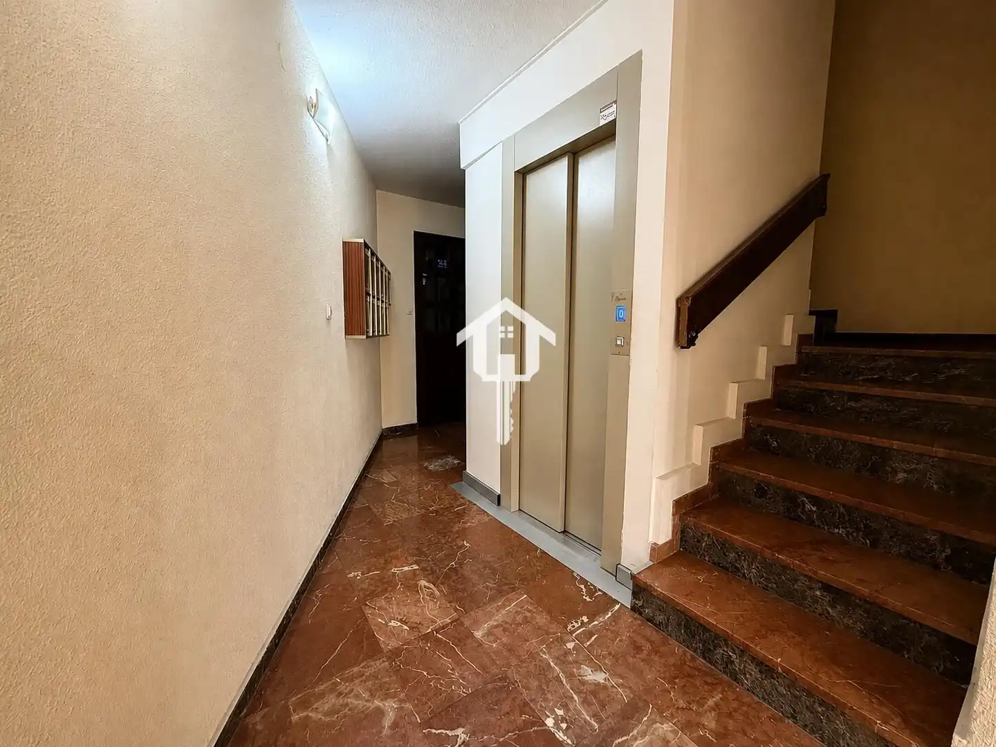 Piso en venta en Alicante / Alacant con Aire acondicionado, Calefacción y Amueblado