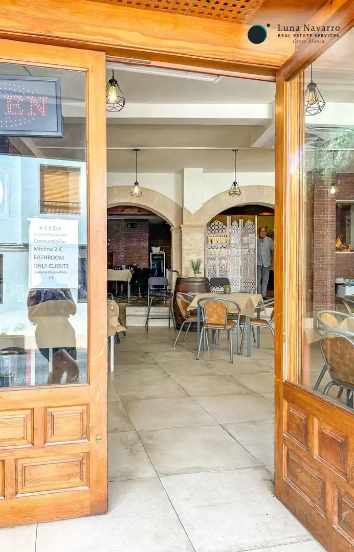 Local en traspaso en Altea con Aire acondicionado, Terraza y Amueblado