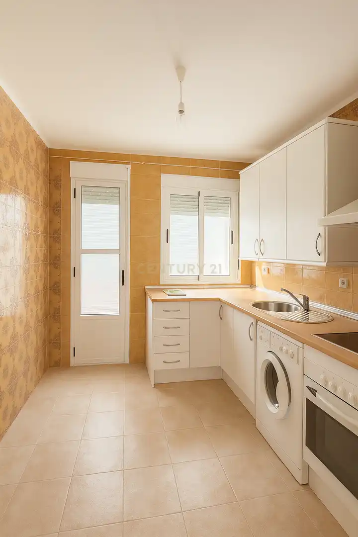 Kitchen of Flat for sale in Trujillo  with Air Conditioner, Oven and Washing machine