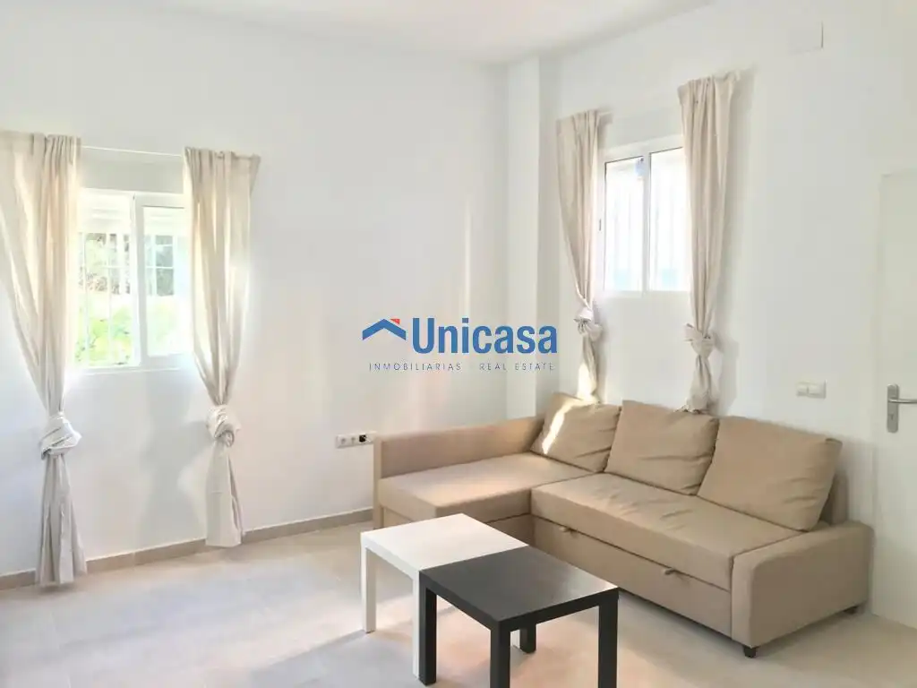 Sala de estar de Apartamento de alquiler en Málaga con Aire acondicionado, Calefacción y Amueblado