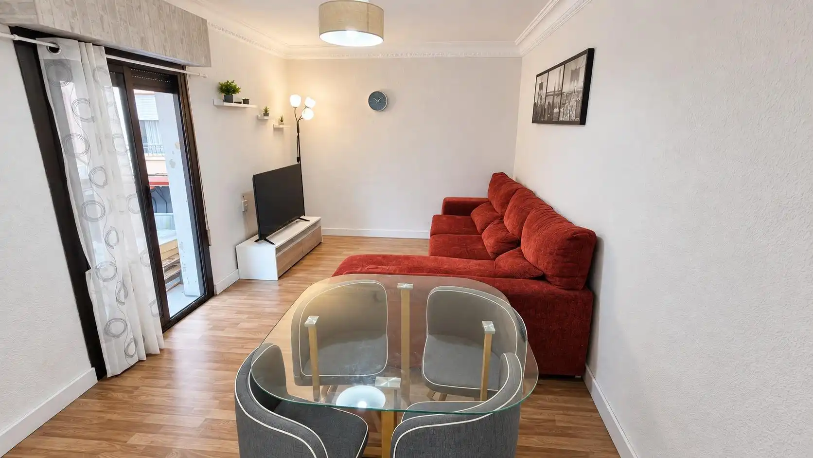 Flat with terrace for sale in Calle Calle Maestro Caballero, imagen 3