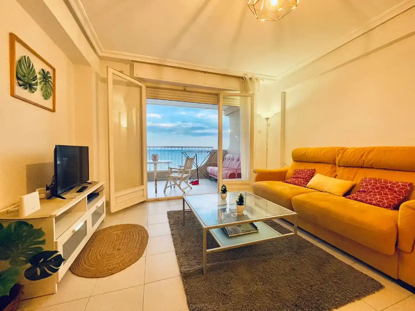 Wohnzimmer von Wohnungen zur Miete in Santa Pola mit Balkon