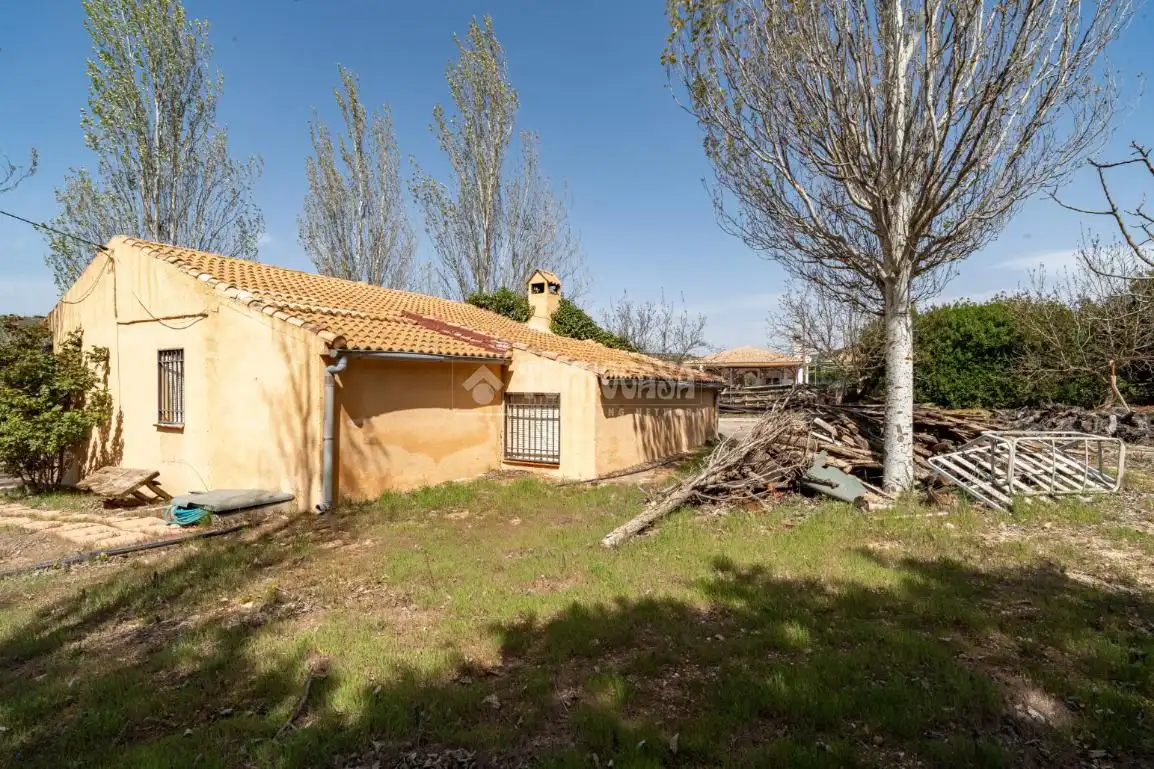 Finca rústica en venda en Iznalloz