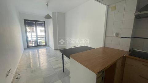 Foto 3 de Piso de alquiler en Camino Suárez, Suárez, Málaga Capital