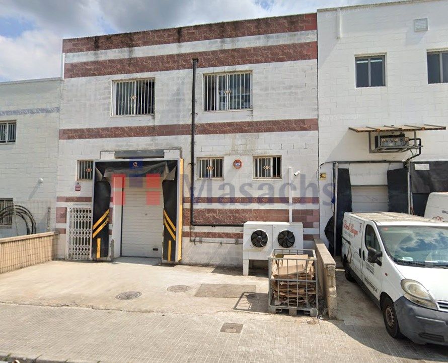 Industrial buildings to rent in Tordera pueblo