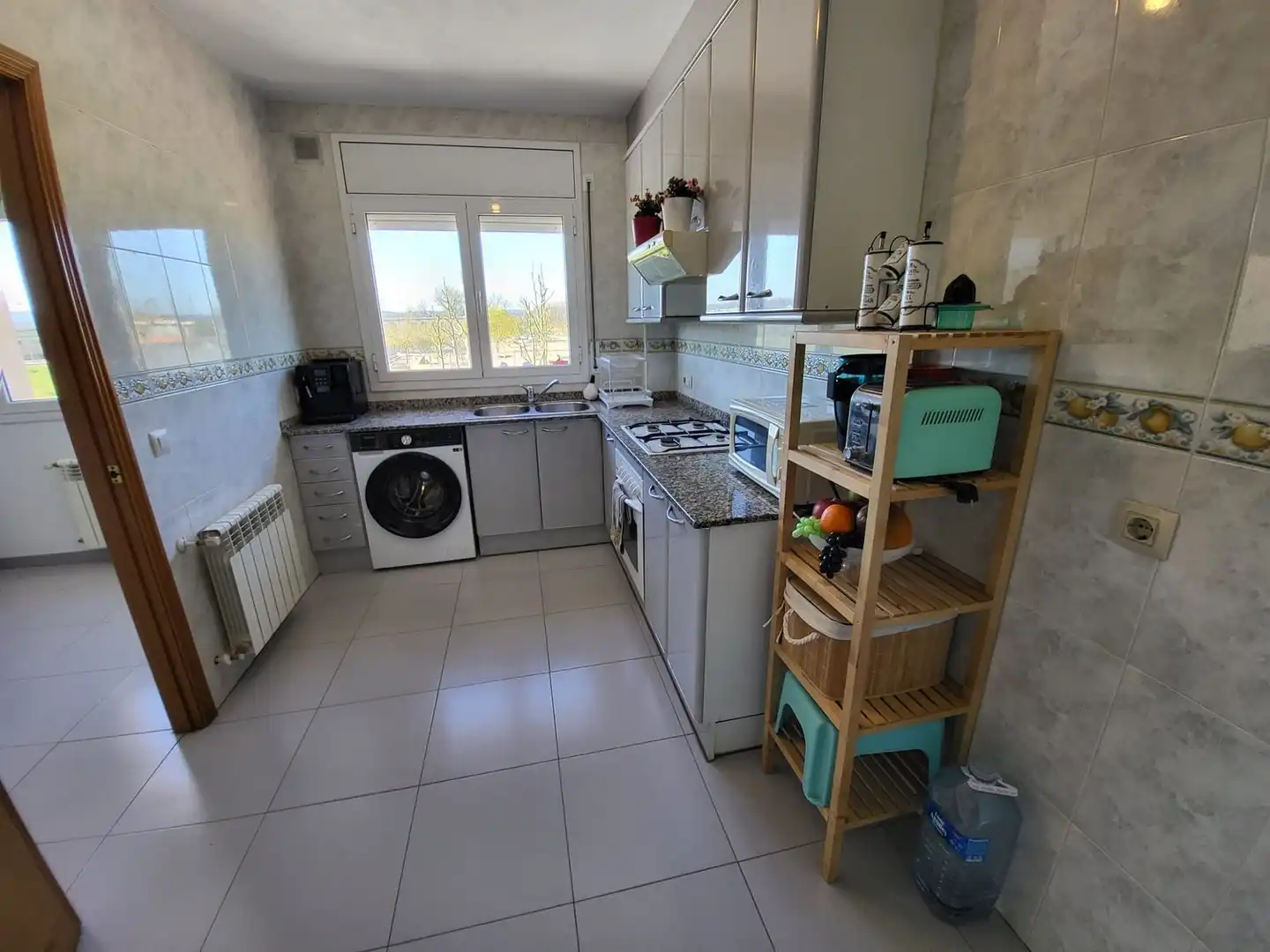 Cuina de Casa o xalet en venda en Vidreres amb Jardí privat, Terrassa i Balcó