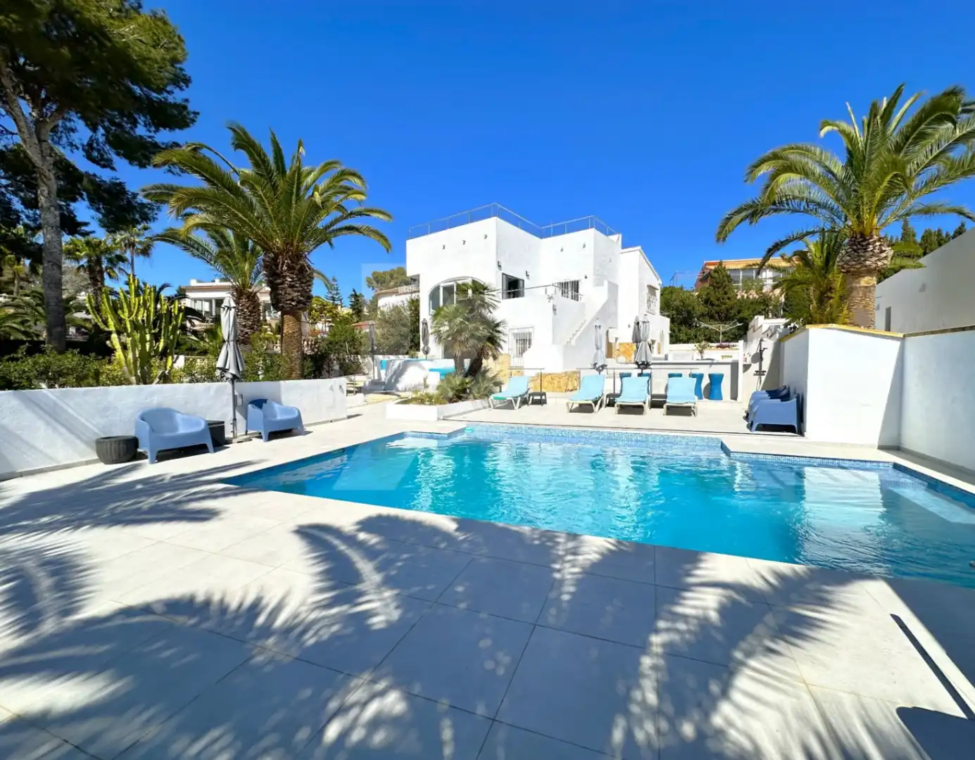 Vista exterior de Casa o xalet en venda en Moraira amb Aire condicionat, Calefacció i Jardí privat