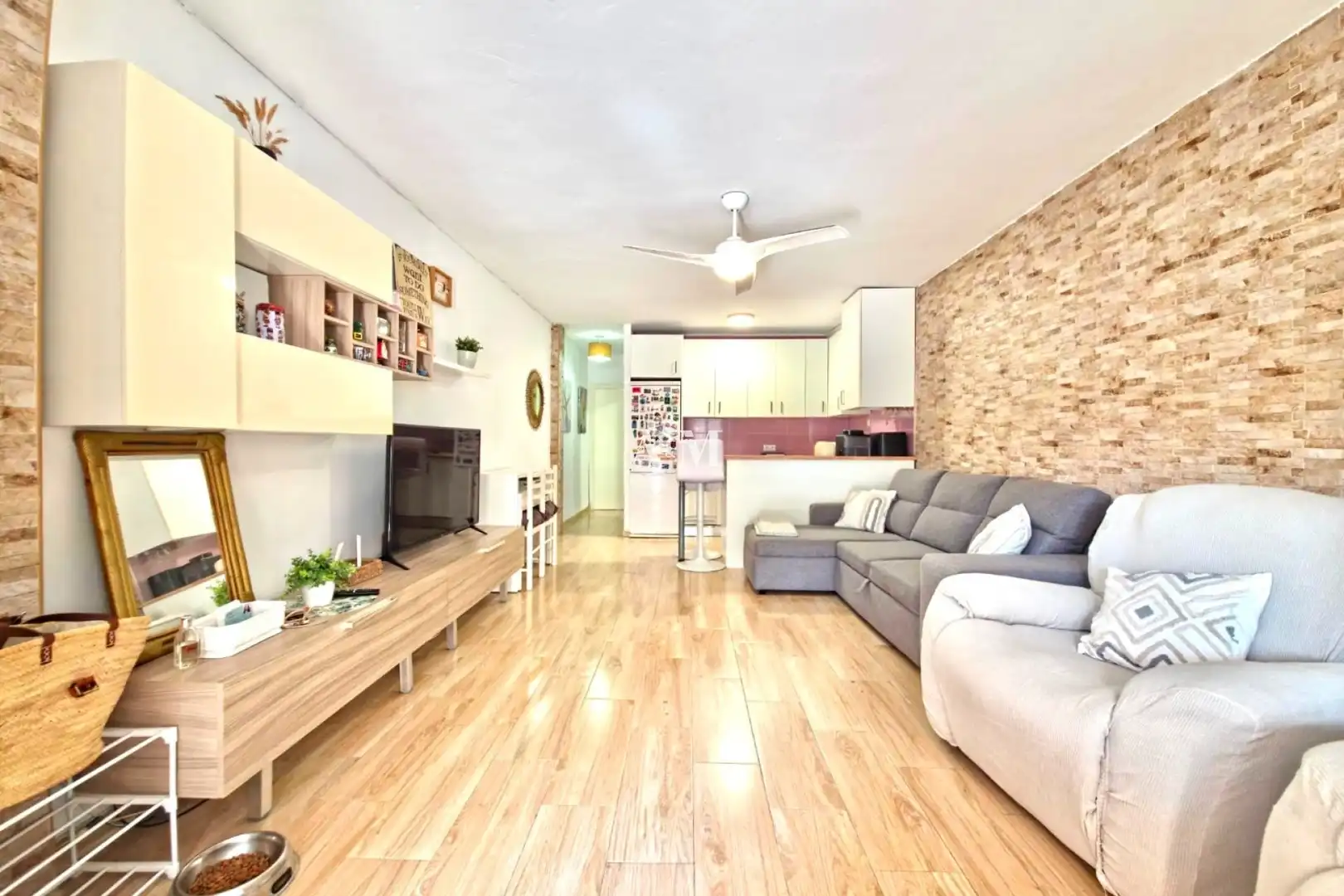 Ground floor for rent in La Regia