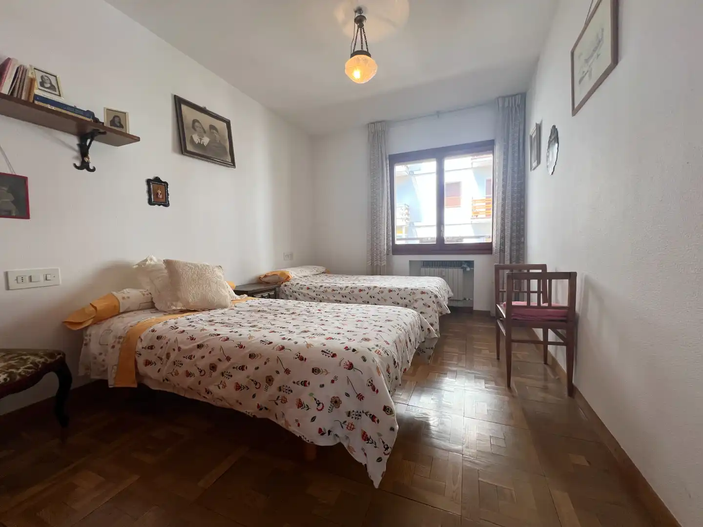 Schlafzimmer von Wohnung zum Verkauf in Jaca mit Abstellraum und Balkon