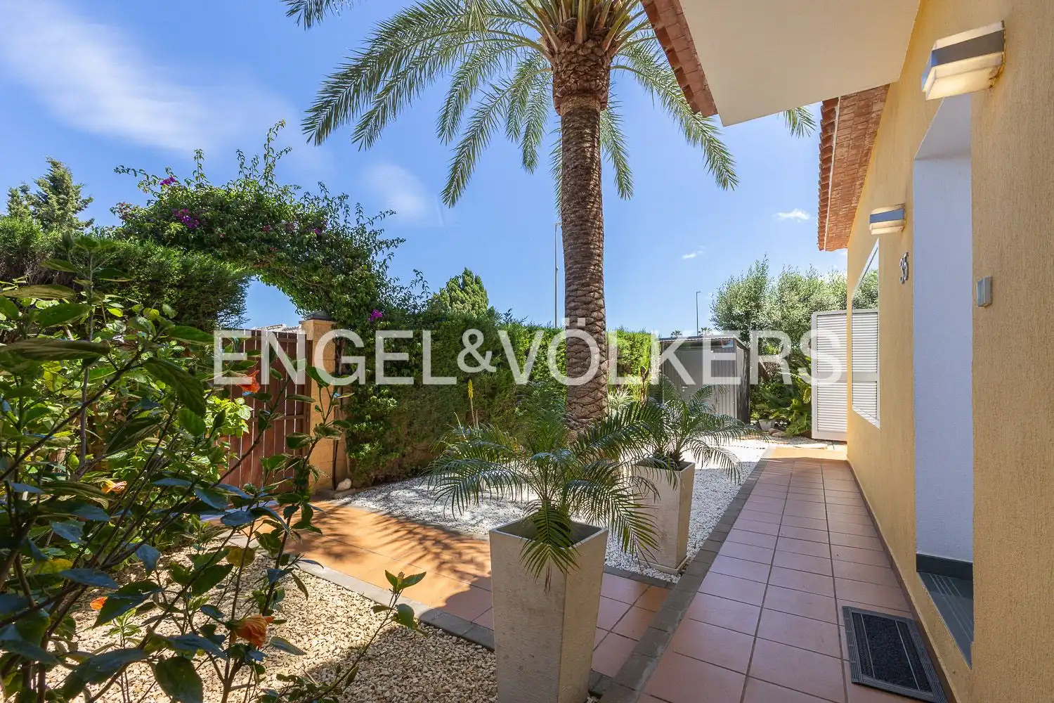 Terraza de Casa o chalet en venta en Dénia con Aire acondicionado, Calefacción y Jardín privado