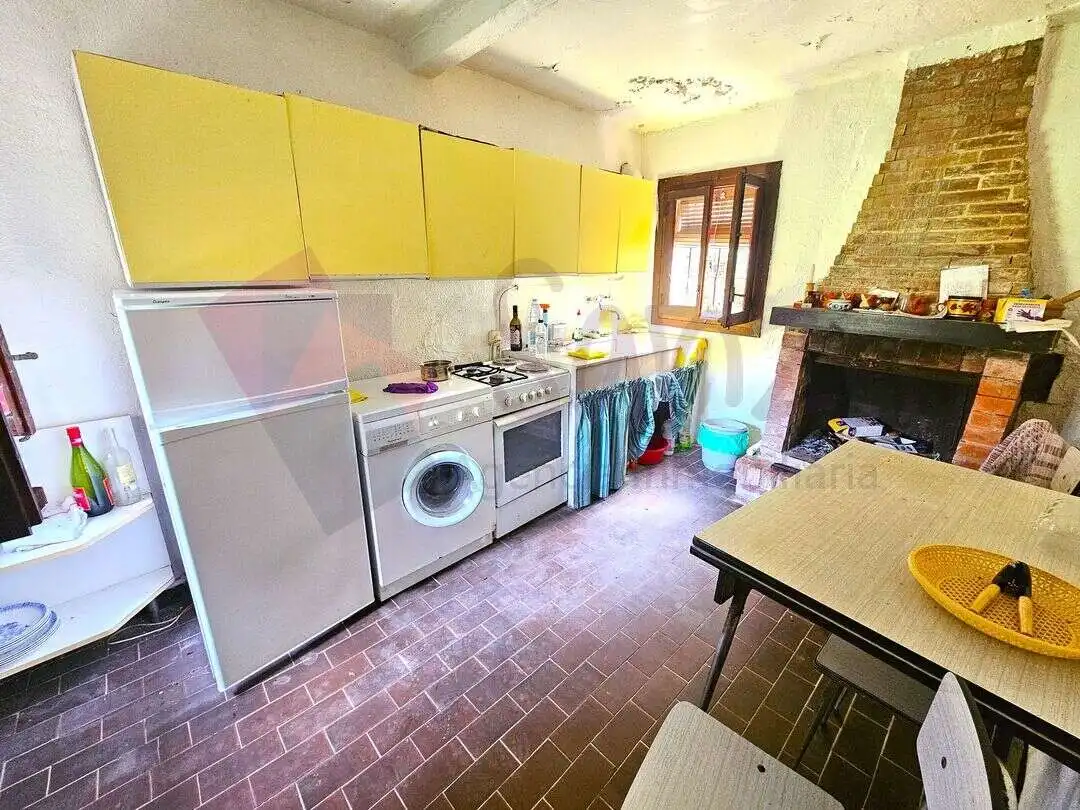 Cuina de Casa o xalet en venda en Santa Coloma amb Jardí privat, Terrassa i Balcó