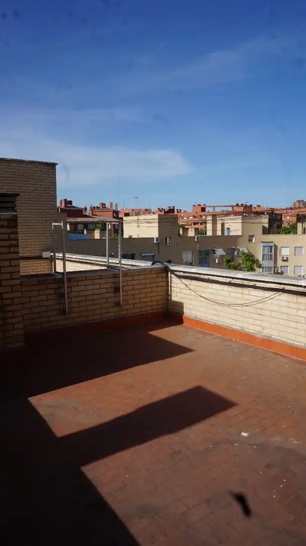 Terrassa de Pis en venda en Madrid amb Aire condicionat, Calefacció i Moblat