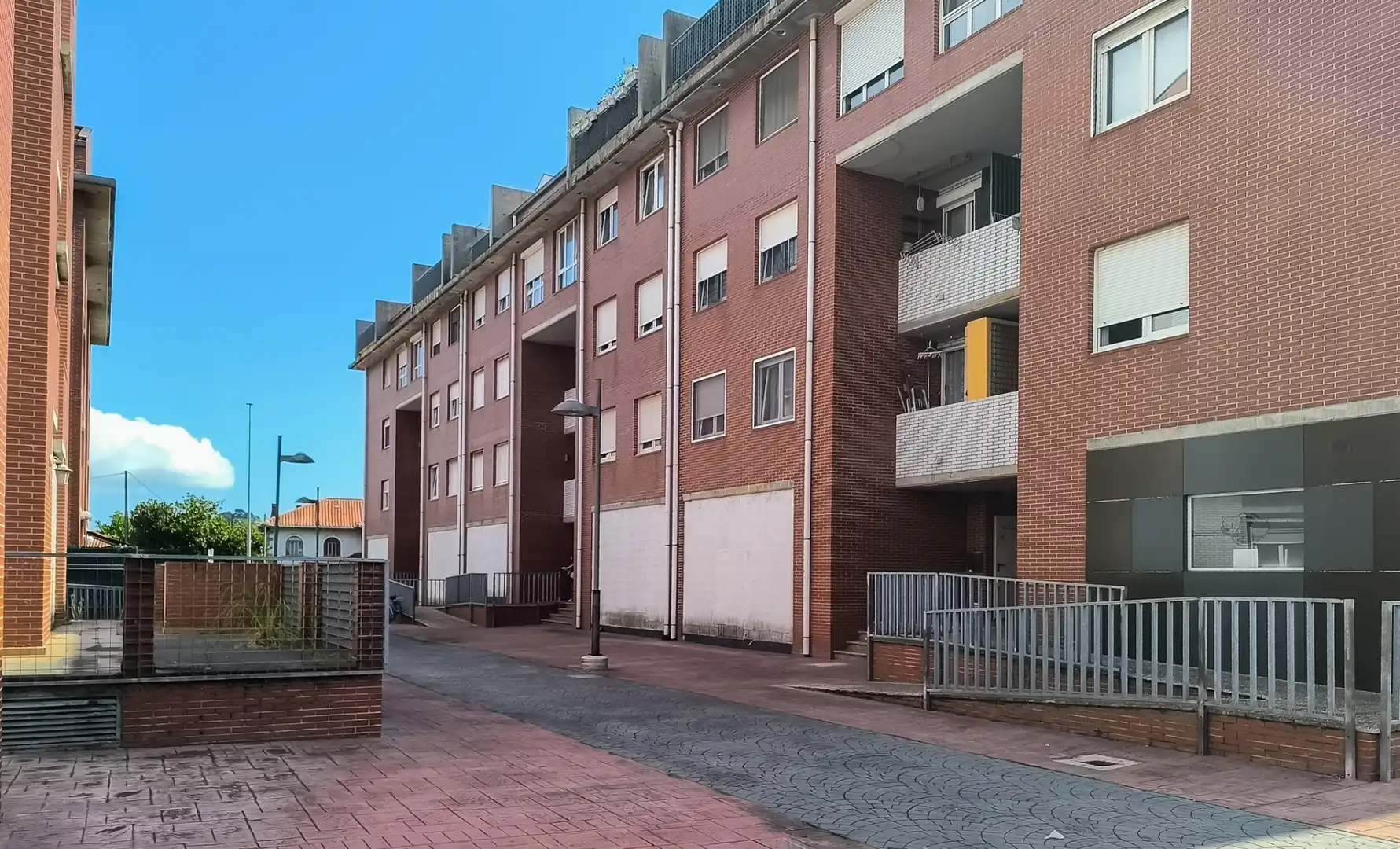 Vista exterior de Ático en venta en El Astillero   con Calefacción y Terraza