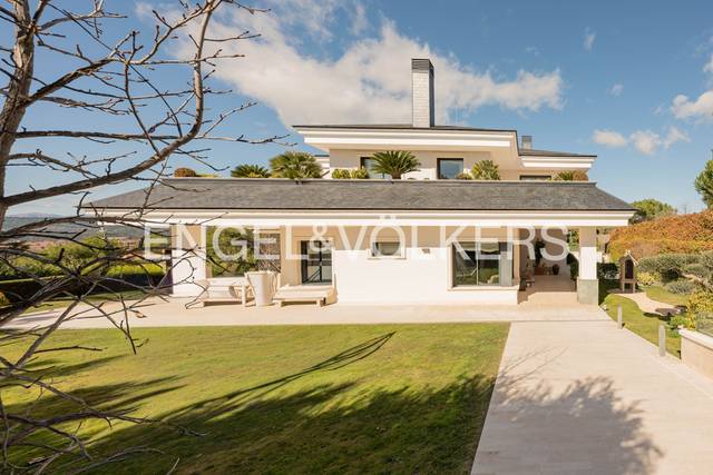 Casa-chalet en Venta en El Pinar - Punta Galea