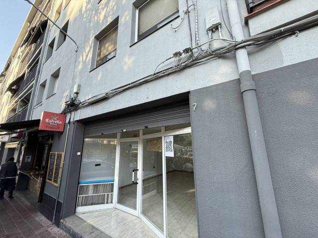 Local comercial en Alquiler en Amèrica en Can Parellada