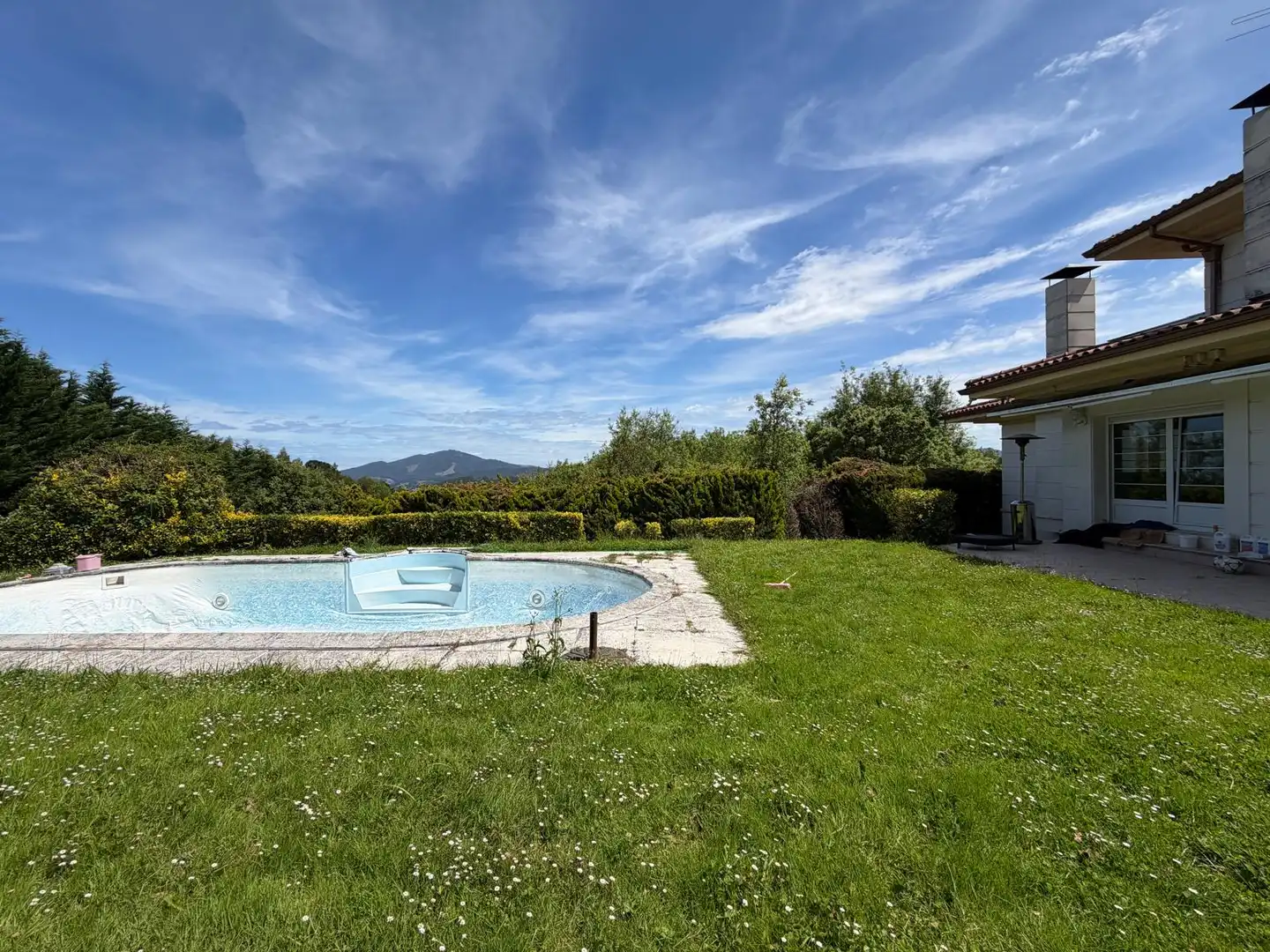 Piscina de Casa o chalet en venta en Mungia con Jardín privado, Trastero y Piscina