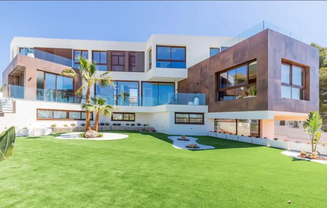 Chalet con terraza en venta en Urbanizaciones, imagen 7