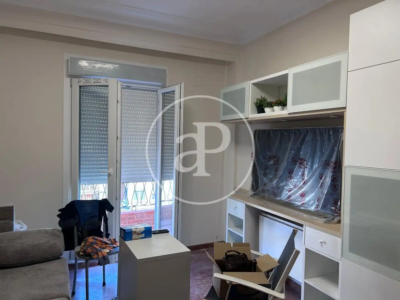 Cuina de Pis de lloguer en Valencia amb Aire condicionat, Calefacció i Moblat