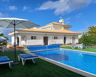 Swimming pool of House or chalet for sale in Guía de Isora  with Air Conditioner, Private garden and Storage room