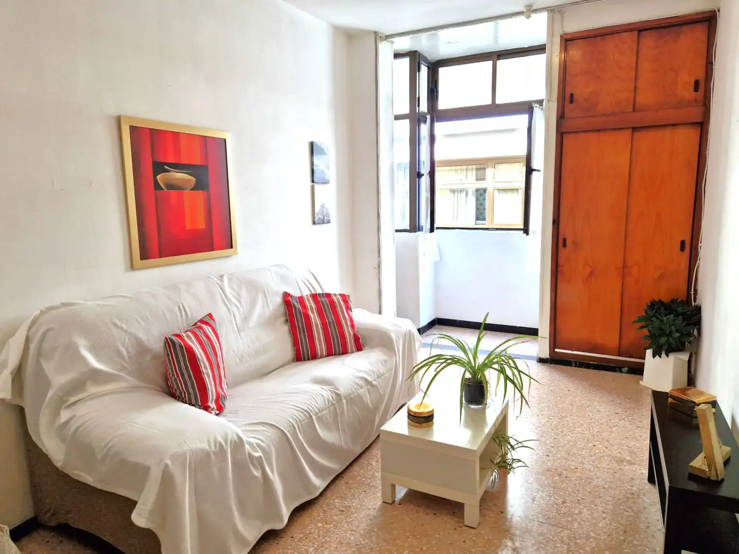 Sala de estar de Piso en venta en Las Palmas de Gran Canaria con Balcón y Internet