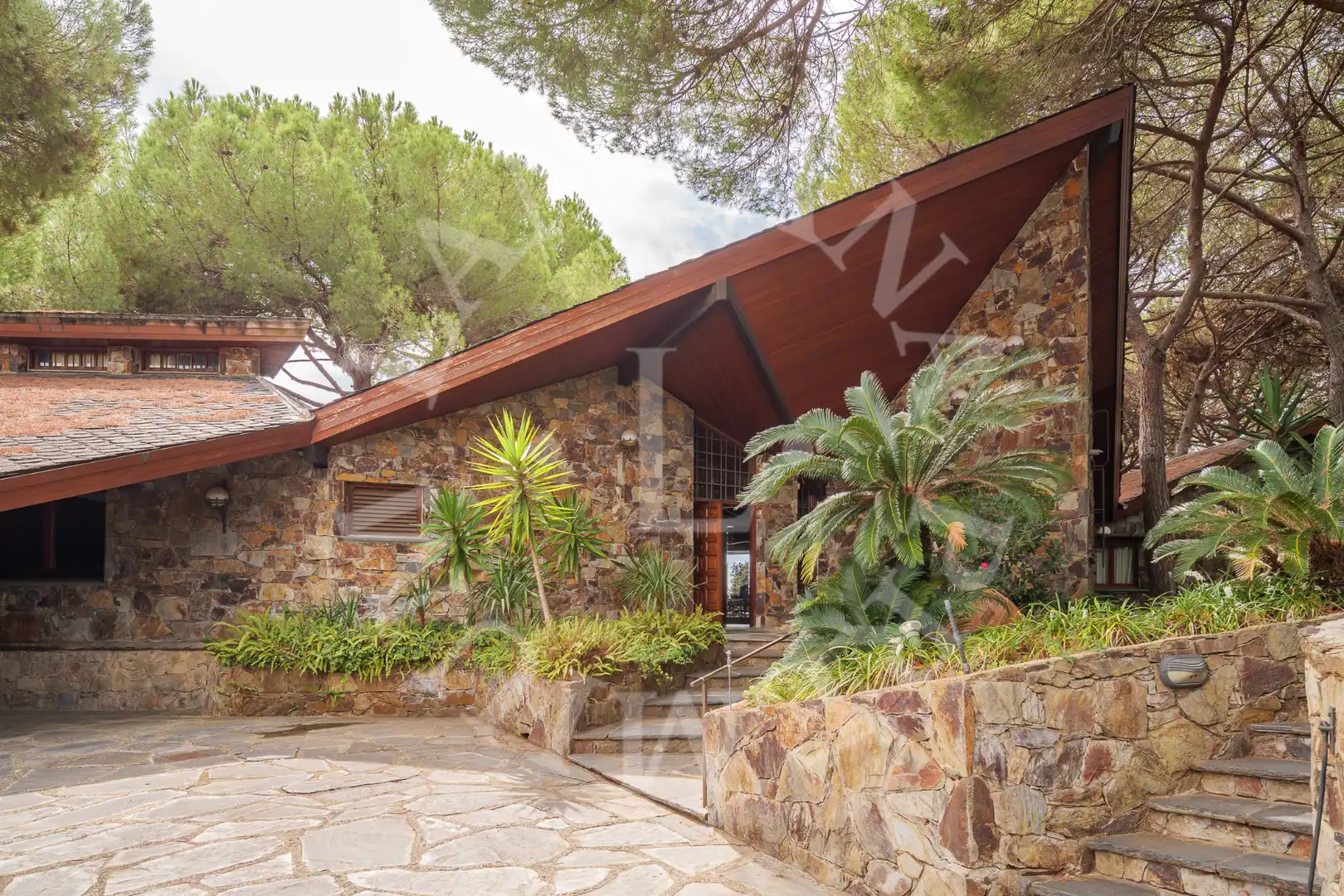 Vista exterior de Casa o chalet en venta en Sant Andreu de Llavaneres con Calefacción, Jardín privado y Trastero