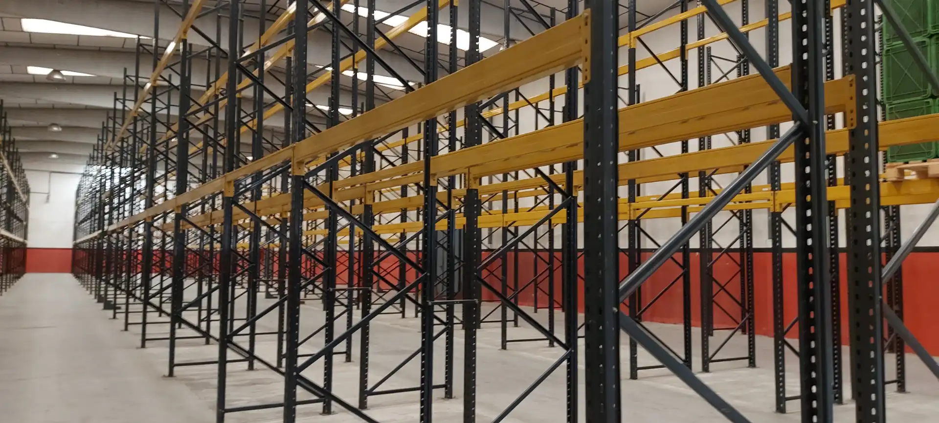 Nave industrial en venta en Sabadell