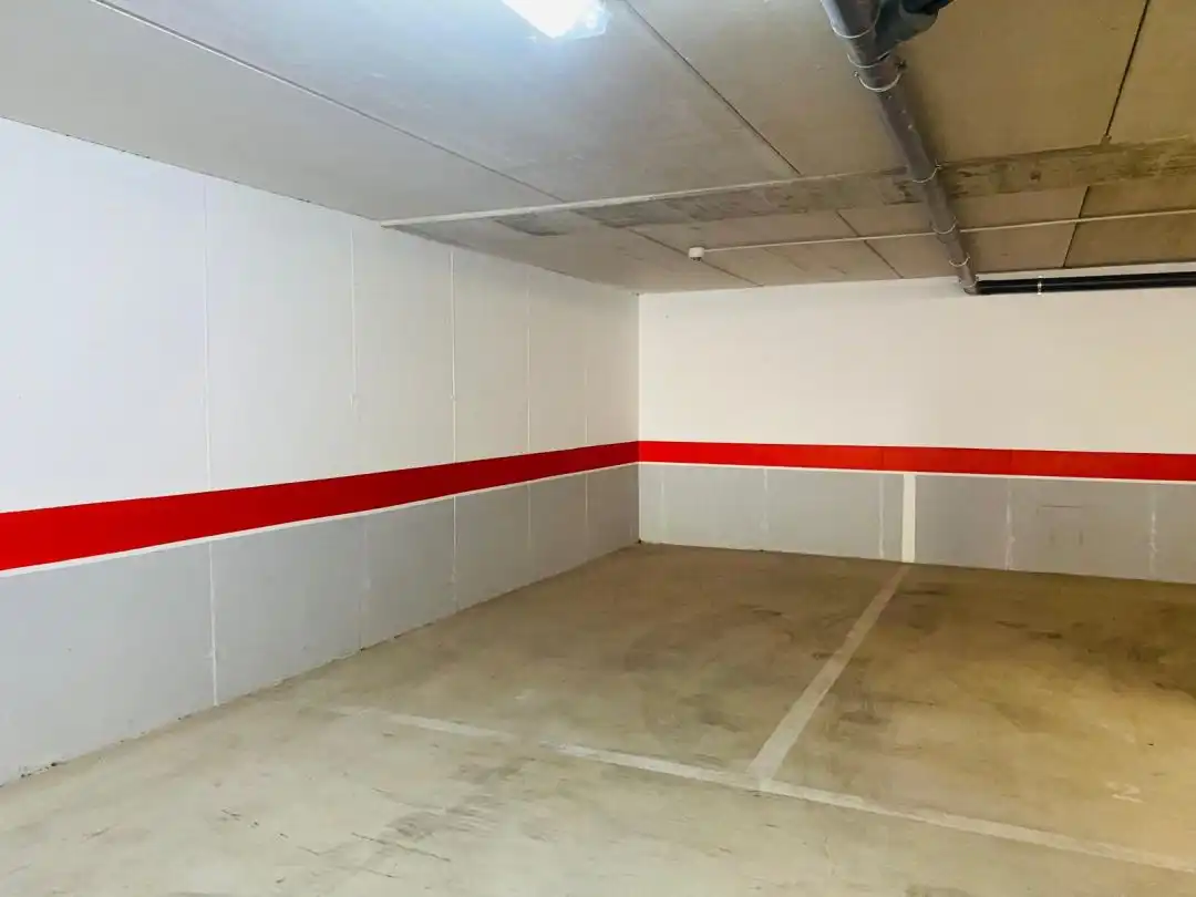 Parking de Piso en venta en Ezcaray con Calefacción, Jardín privado y Terraza