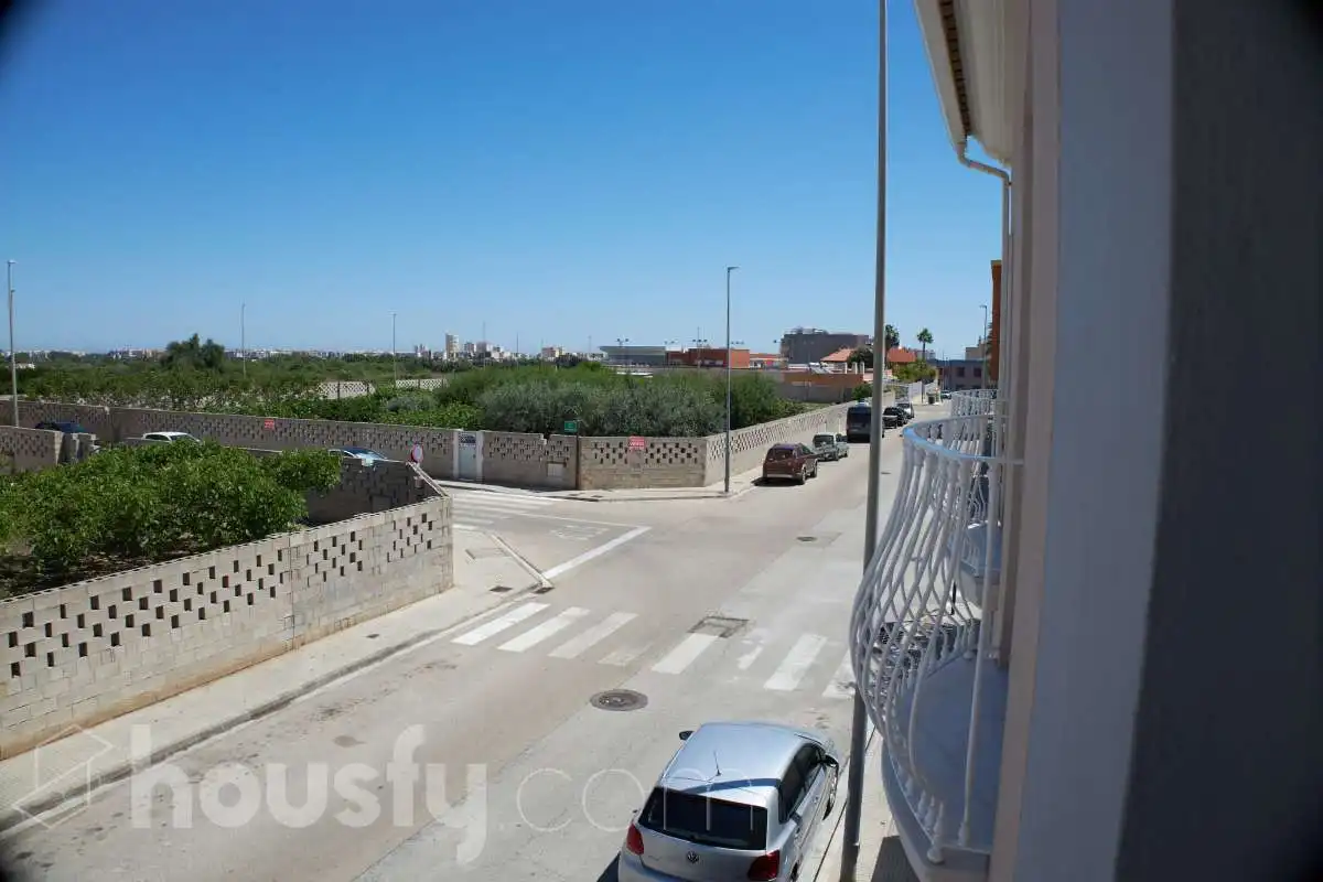 Vista exterior de Casa o xalet en venda en Miramar
