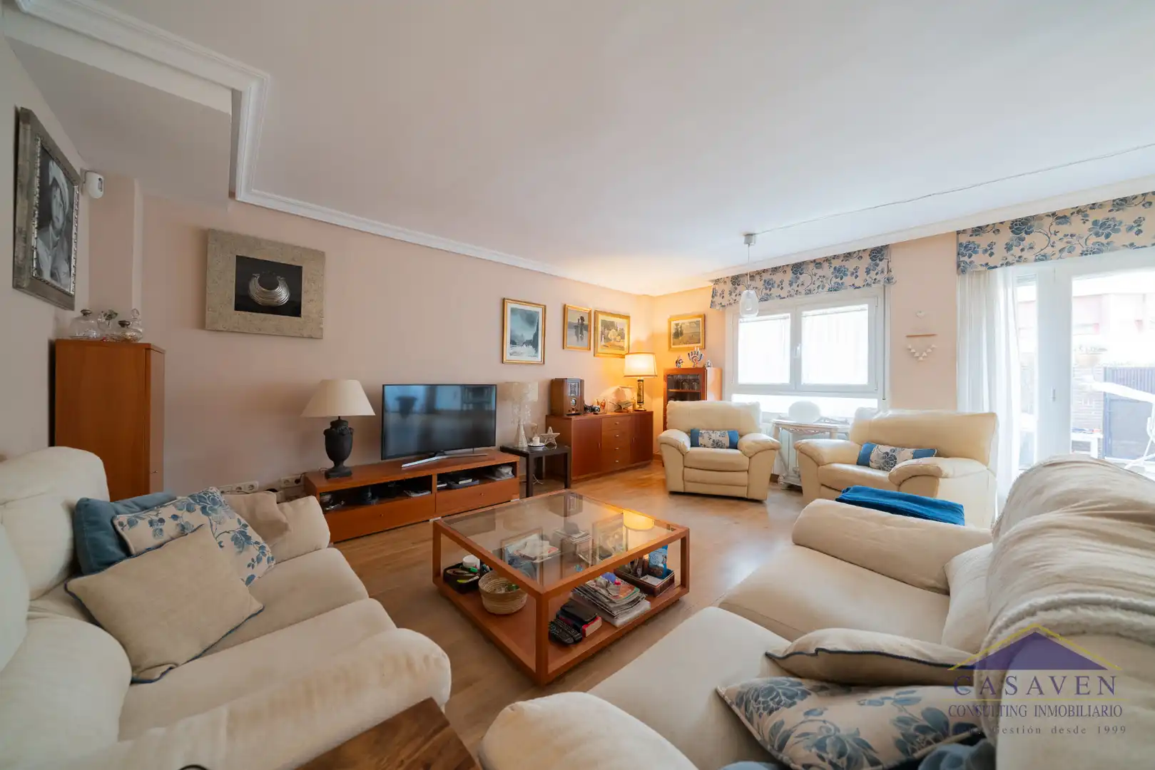 Living room of Houses for sale in Las Rozas de Madrid  with Heating, Private garden and Terrace