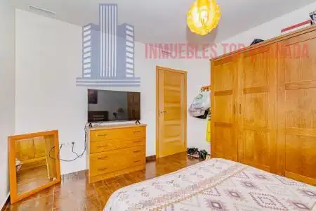 Habitación de Apartamento en venta en Albolote con Trastero y Piscina comunitaria