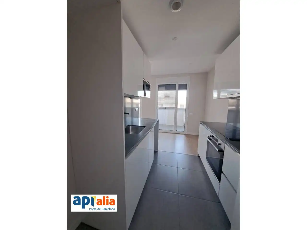 Küche von Wohnung zum Verkauf in Sant Feliu de Llobregat mit Balkon und Gemeinschaftspool