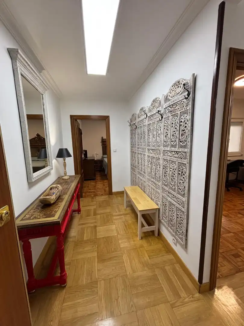 Wohnung zur Miete in Oviedo  mit Heizung, Parkett und Möbliert