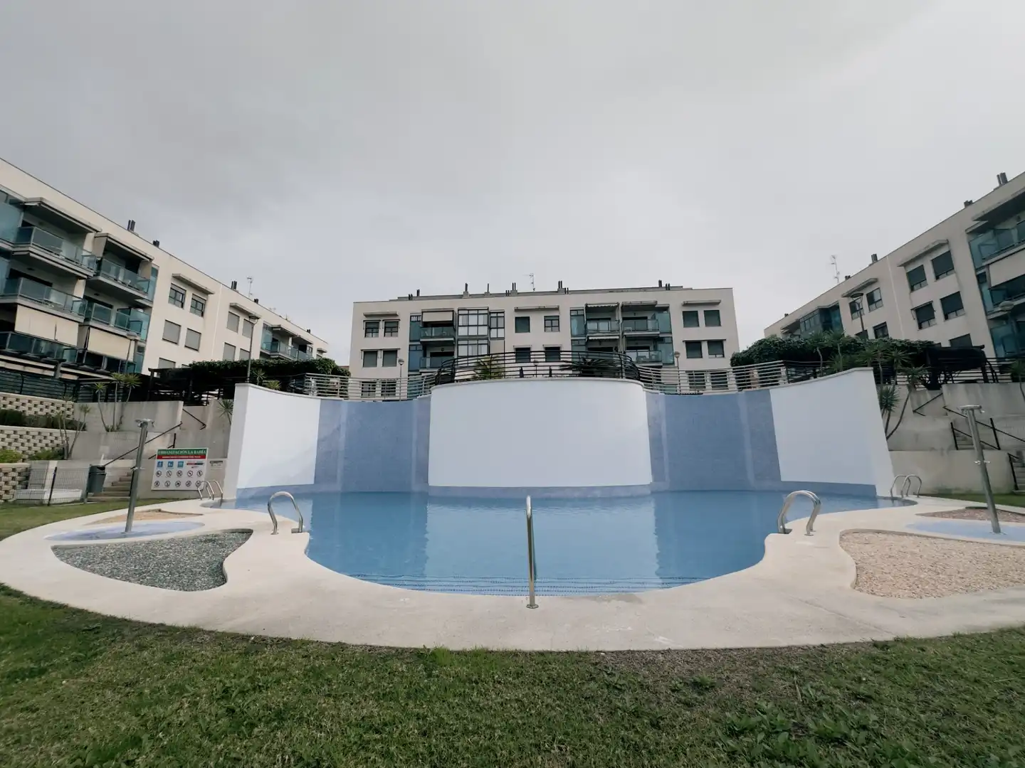 Piscina de Apartamento en venta en Santa Pola con Aire acondicionado, Calefacción y Parquet