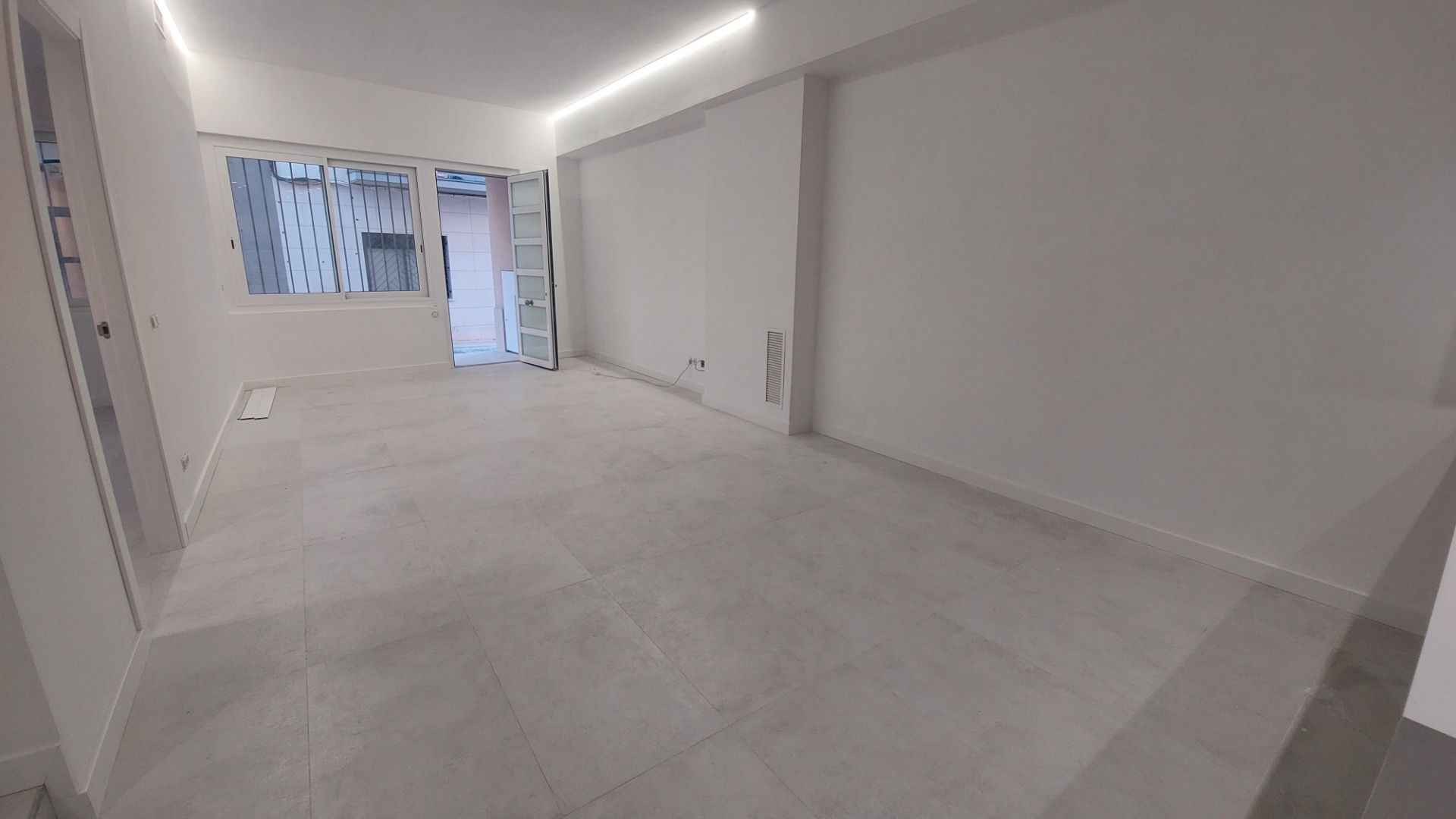 Flat for sale in Sitges  with Air Conditioner and Heating