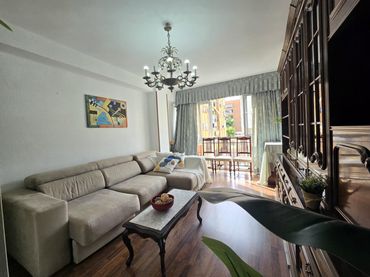 Piso con ascensor en venta en Bailén - Miraflores