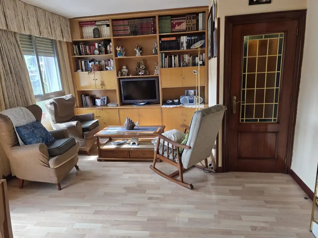 Sala d'estar de Pis en venda en  Madrid Capital amb Moblat