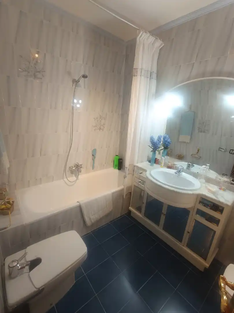 Baño de Piso en venta en Lleida con Calefacción, Terraza y Amueblado