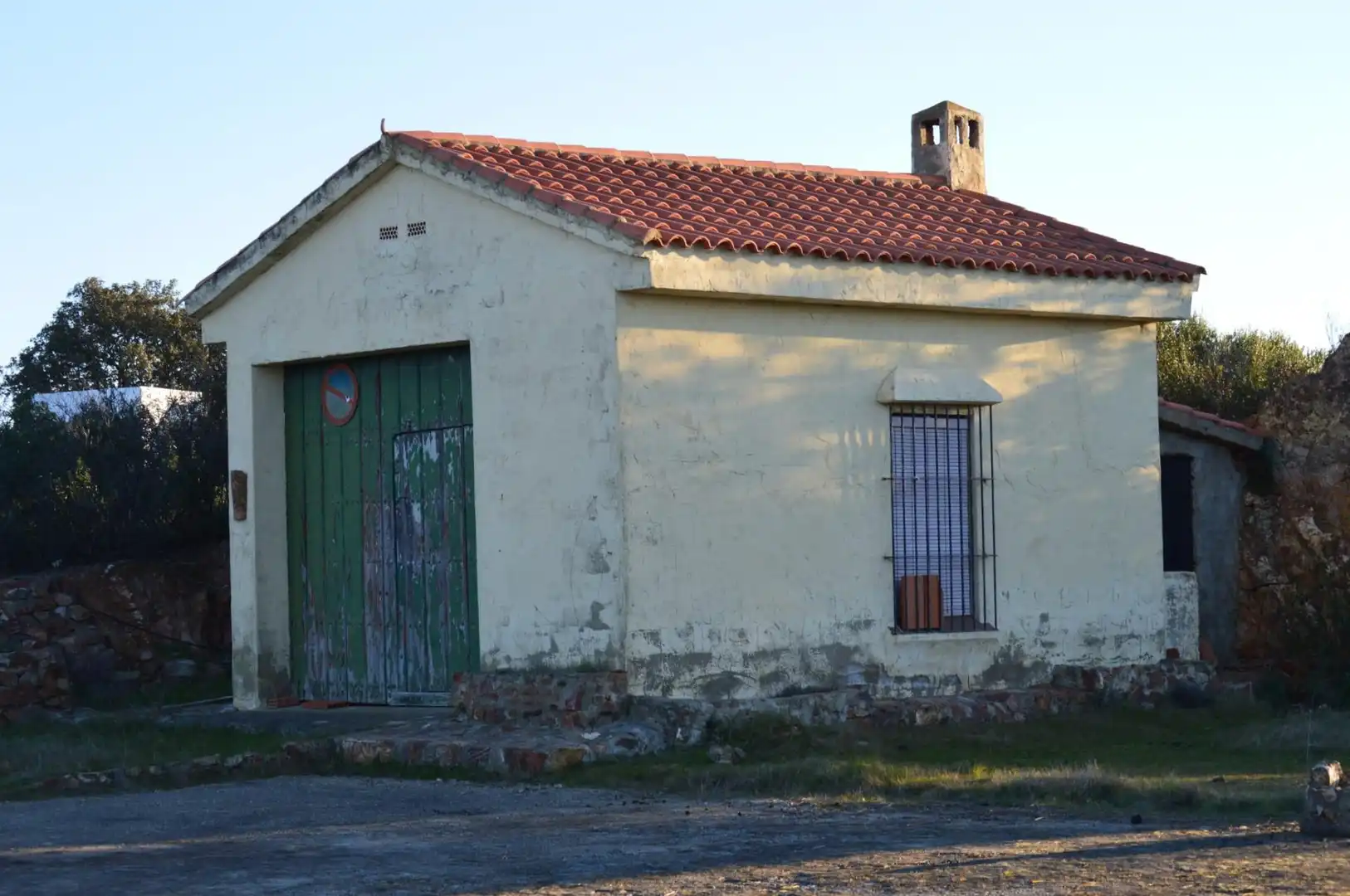 Vista exterior de Casa o chalet en venta en Navalvillar de Pela con Calefacción