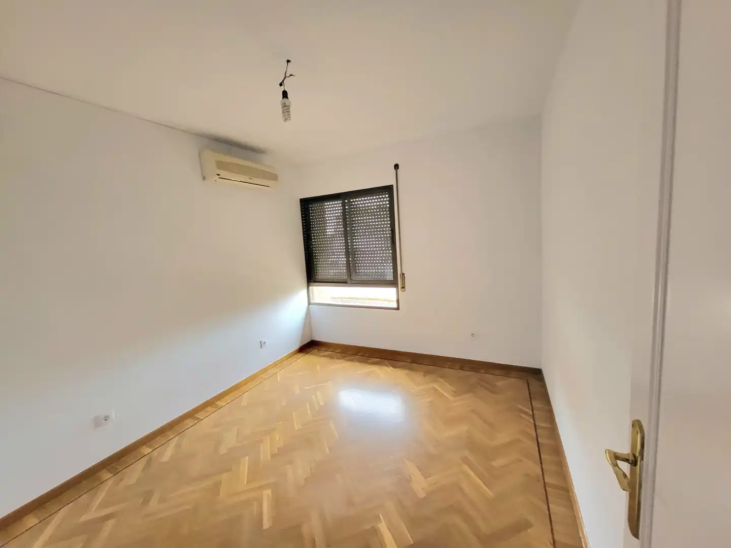 Flat for rent in Cáceres  with Air Conditioner and Heating