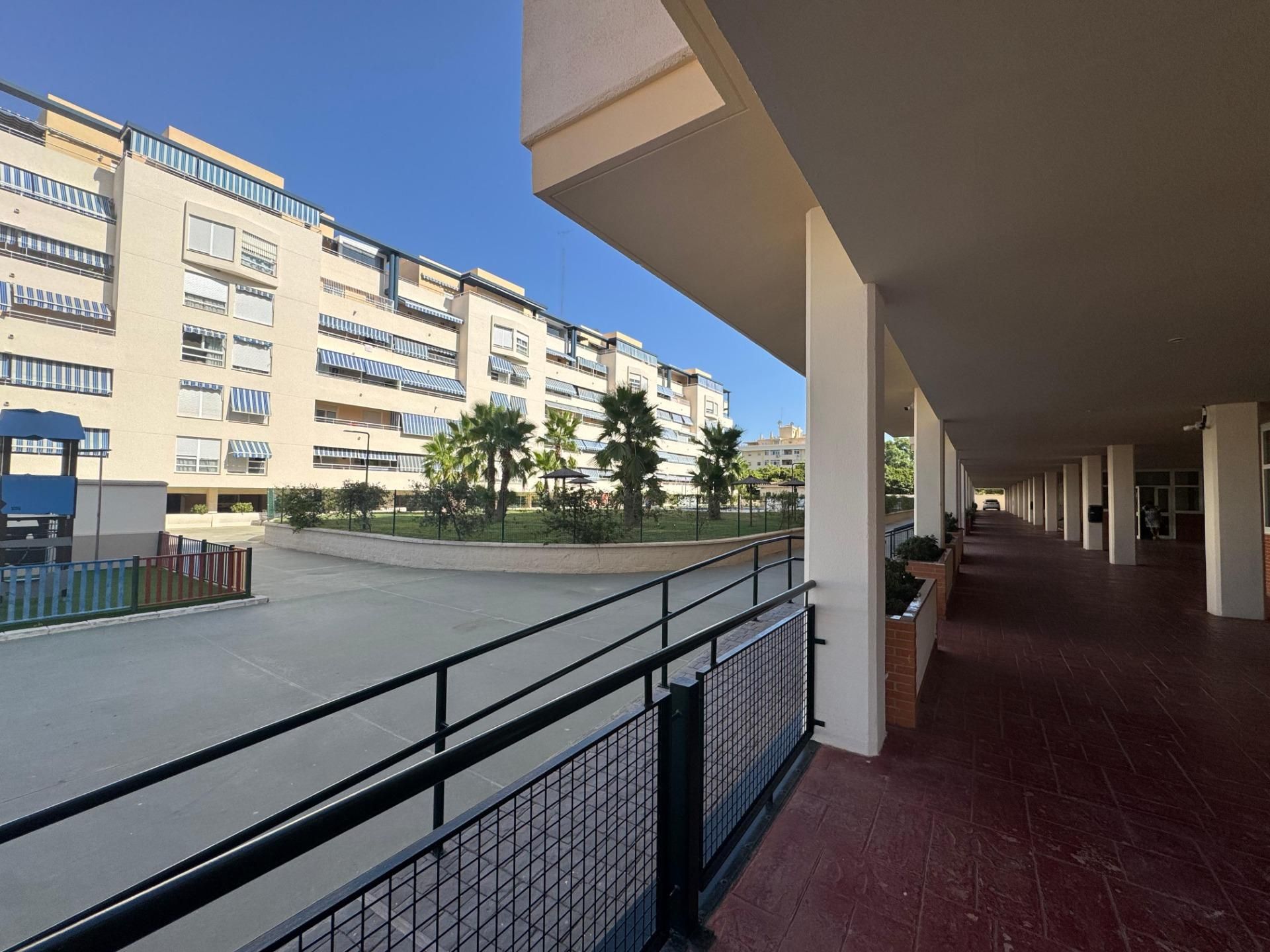 Vista exterior de Pis en venda en Málaga Capital amb Aire condicionat, Terrassa i Traster