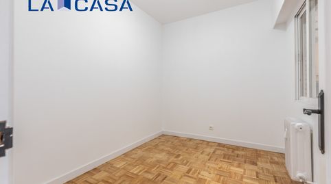 Foto 5 de Piso en venta en Calle Tomas Borras, Chopera, Madrid Capital