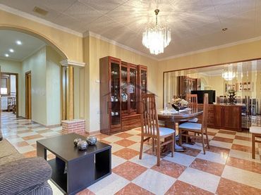 Casa con balcón en venta en La Pobla Llarga